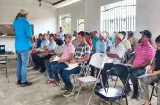 Capacitan a productores colonenses en uso correcto de agroquímicos