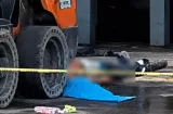Trabajador muere tras caer de montacarga; el vehículo pasa por encima