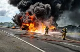 Camión cisterna explota y se incendia en vía Interamericana, Antón