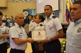 Aeronaval distingue a su personal durante la celebración de sus 18 años