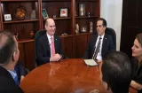 Chapman evalúa con comerciantes de Coclé impacto del cierre de la mina