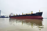 Un buque de carga de bandera panameña se hunde en la costa oriental de la India