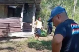 ¡Ejemplo de lucha! Niño colonense con distrofia camina 2 km para estudiar