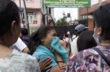 Nepal sepulta a víctimas no identificadas por descomposición