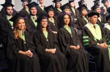 De las aulas a los hospitales: Universidad de Panamá gradúa a nuevos médicos