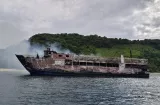 Rescatan a dos chilenos tras incendio de ferri con extranjeros en Filipinas