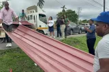 Entregan materiales a familias damnificadas por las lluvias en Colón