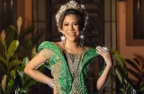 ¡Andaba fogoso! Sujeto le envía fotos de su rifle a la reina de San Carlos