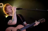 Ed Sheeran califica la situación en Gaza de "catastrófica" en un concierto
