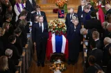 La familia real noruega da el adiós a la princesa Astrid, hermana de Harald V
