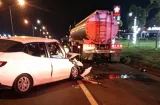 Chocó contra la parte trasera de un articulado y perdió la vida