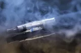 Vapeadores con nicotina: Cochrane reporta más abandonos; ARDTP pide regulación