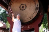 Mulino arranca su agenda en Vietnam visitando el Templo de la Literatura