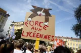 Francia suspende granadas policiales tras mutilación de estudiante