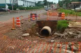 ¡Vía nueva y destruida! Amenazan con cierre en carretera a Santa Fe