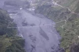 Al menos 5 desaparecidos tras una nueva crecida repentina de un río en Nepal