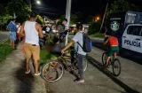 Hombre se desploma en el parque de El Empalme, Changuinola y muere