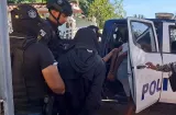 Tres adultos y tres menores caen con pistolas, radios, pesa y dinero en Cativá