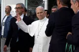 León XIV recibe alta tras cirugía por cáncer de pulmón y regresa al Vaticano