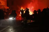 ¡Desmadre en Francia! Exigen que Macron pida disculpa y renuncie