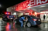 Ataque desde vereda deja 1 muerto, niña y mujer heridas