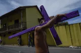 Devotos del Cristo Negro imploran por los afectados por el terremoto