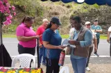 Le cae a negocios en Portobelo! Encuentra comida dañada y vendedores sin carnet