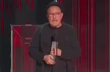 Rubén Blades recibe el premio Billboard Ícono