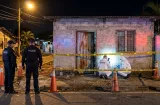 Asesinado en el portal de una casa en Las Cumbres