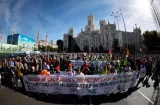 Miles exigen en Madrid pensiones dignas y rechazan su privatización