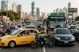 Carros vs. motos en Panamá: dos realidades que chocan en las calles