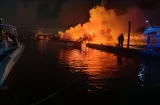 ¡Ardió la marina! Dos barcos se prendieron en Amador