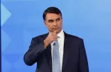 Policía brasileña cancela los pasaportes de Bolsonaro tras no entregarlosarlos