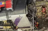 España decreta tres días de luto nacional tras el trágico choque ferroviario
