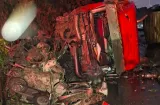 Mula se vuelca y provoca tranque en la Panamá-Colón