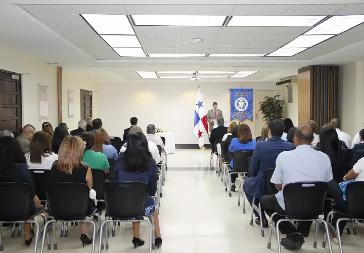 Para la membresía actual y para todos los históricos de la Cámara de Comercio, Industrias y Agricultura de Panamá (CCIAP), el gremio empresarial más representativo del país, que ha jugado papeles importantes en las distintas épocas de la República, y que ayer celebró su aniversario de fundación número 101.