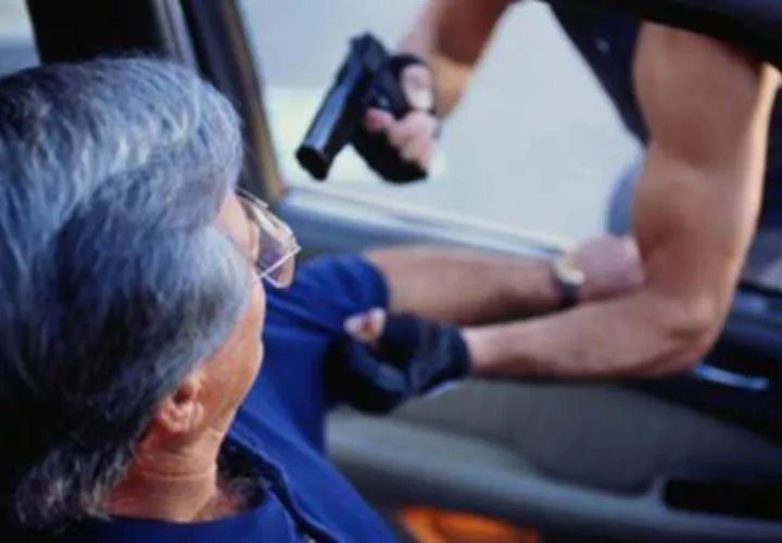 Para la Policía Nacional que no se hace eco de las quejas de la comunidad de Praderas de San Lorenzo, en La Cabima, que solicita que se hagan más rondas policiales debido a los recientes robos que se han registrado en la comunidad.