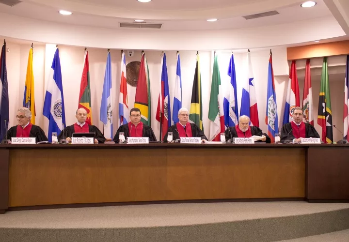 Para el gobierno de Juan Carlos Varela, puesto que la Comisión Interamericana de Derechos Humanos (CIDH) dio plazo de 15 días para que responda a una solicitud de información sobre las amenazas, persecución y amedrentamiento que está ejerciendo contra los abogados del expresidente Ricardo Martinelli.