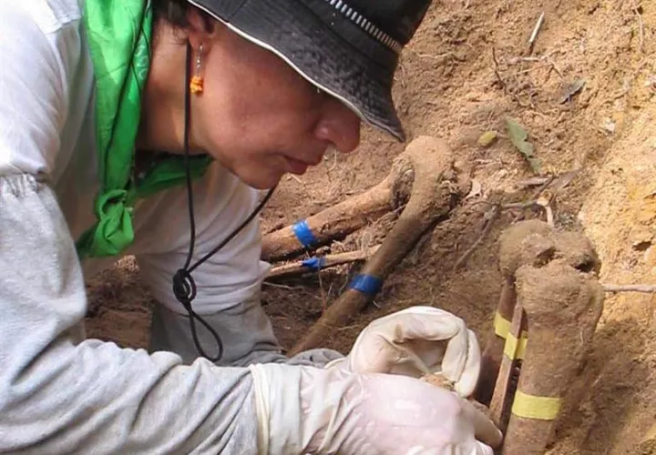 En un comunicado, la Asociación de Familiares y Amigos de Personas Desaparecidas en Ecuador (Asfadec) señaló en mayo que, según la necropsia, el colombiano Francisco Javier Cajigas Botina murió de un golpe en la cabeza. / Foto: EFE Archivo