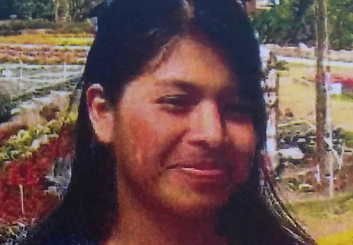 Para quien tenga información que ayude a dar con la menor Marquella Guillén, de 15 años de edad, quien desapareció en Boquete hace casi una semana. La familia está desesperada, y hay una recompensa de $500. Si sabe algo sobre ella, puede llamar al teléfono 6879-7905 o a las autoridades de la Policía Nacional.