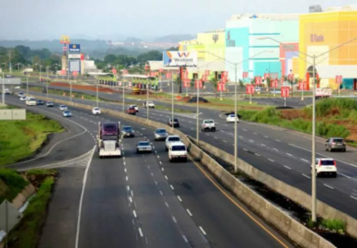 Para la gente de Burunga y Arraiján cabecera, pues el Banco de Desarrollo de América Latina (CAF) aprobó un préstamo por $95 millones para la construcción, operación y mantenimiento de un sistema integrado de colectores, redes de alcantarillado y estaciones de bombeo para el tratamiento de aguas residuales en estas comunidades.