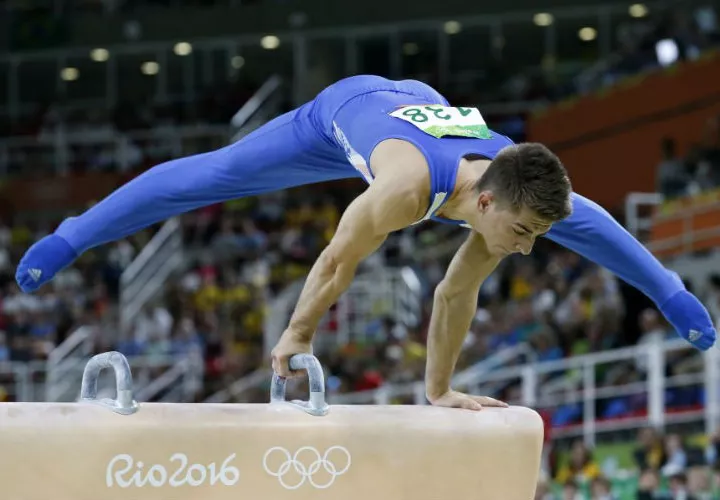 Max Whitlock durante su ejercicio. Foto EFE