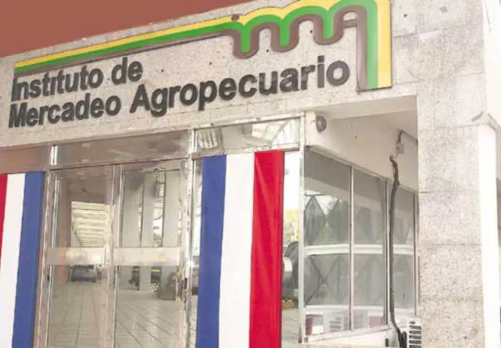 Para el director del Instituto de Mercadeo Agropecuario que aún no le ha puesto mano dura a una funcionaria extranjera que acosa y maltrata verbalmente a los colaboradores, les grita y los amenaza con mandarlos a despedir. 