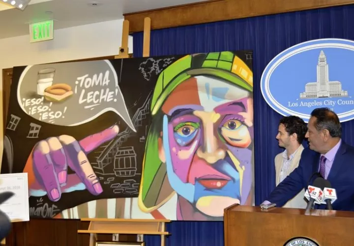 Imagen de la obra del artista angelino Man One que retrata al Chavo del Ocho, durante el evento de la proclamación que declara el 8 de septiembre como el "Día del Chavo del Ocho", en la sede del ayuntamiento en Los Ángeles, California (EE.UU.) / Foto: EFE
