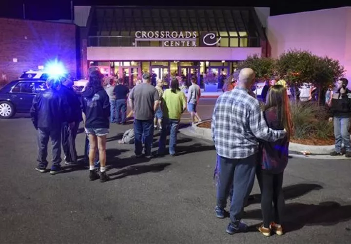 El jefe de policía declinó describir lo sucedido como un acto de terrorismo.  /  Foto: AP