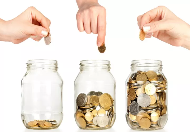 Para todos los panameños, porque tenemos que desarrollar el hábito del ahorro, y extender ese hábito a nuestros hijos desde temprano. Un reciente estudio del Banco Interamericano de Desarrollo (BID) señala que solo el 20% de los panameños tienen cuentas de ahorro en bancos. ¡Con la jubilación no va alcanzar!