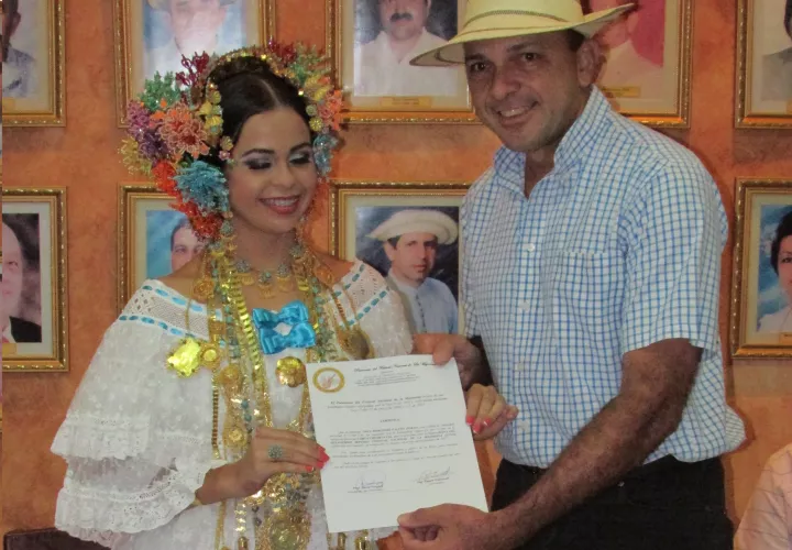 Diva Falcón Durán, nueva soberana del 2017.  /  Foto: Zenaida Vásquez