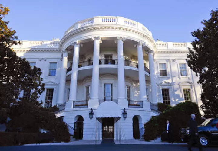 Después de casi dos años de amargura y rencor, Estados Unidos elegirá hoy a su 45º presidente. /  Foto: AP 
