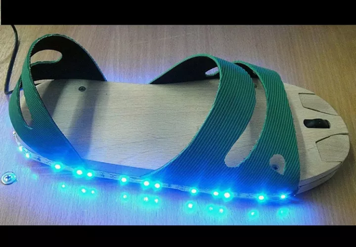 La 'sandalia-ratón' inventada por un menor rusoGalina Sokolova.