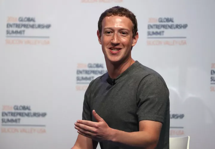 La inteligencia artificial comenzó a enriquecer paralelamente productos que usa un público no tan restringido.  /  Foto: AFP Archivo